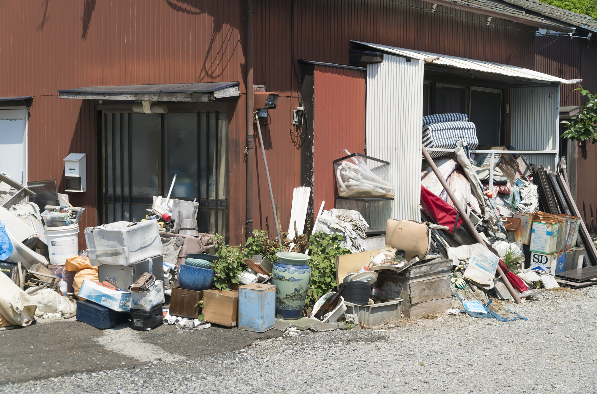 ゴミ屋敷もお任せ | 香川県丸亀の不用品回収ならウィズイング株式会社